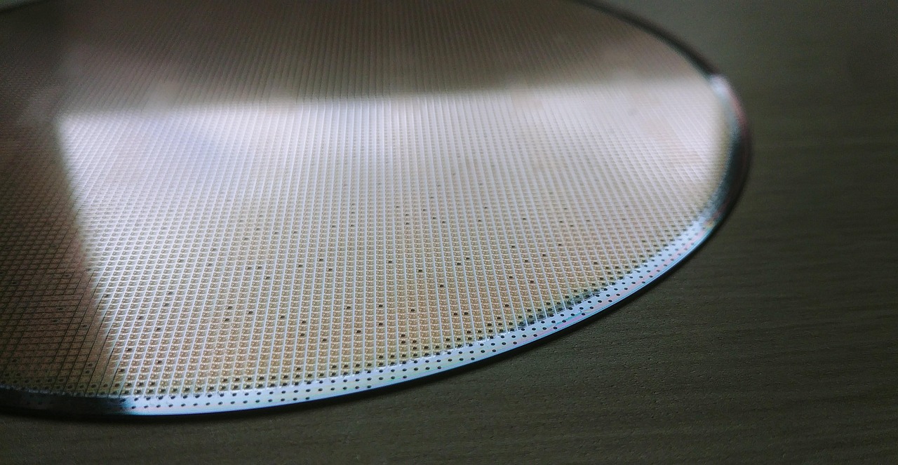 Gaianixx raises $13 million. An eye-catch image featuring a silicon wafer, indicating an article about a semiconductor-related startup.