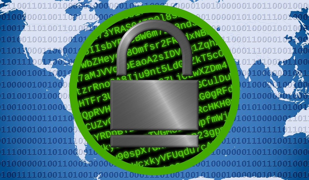 A featured image presenting the Japanese government’s view on the suspension of Mythos access; a key is shown in front of text, signaling that the article concerns cybersecurity.